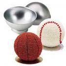 Wilton®Sports Ball Pan Set